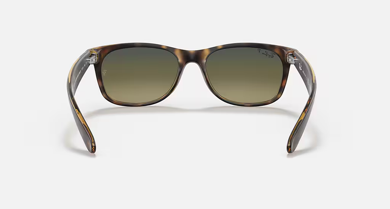 Ray-Ban New Wayfarer Unisex Lifestyle Sunglasses