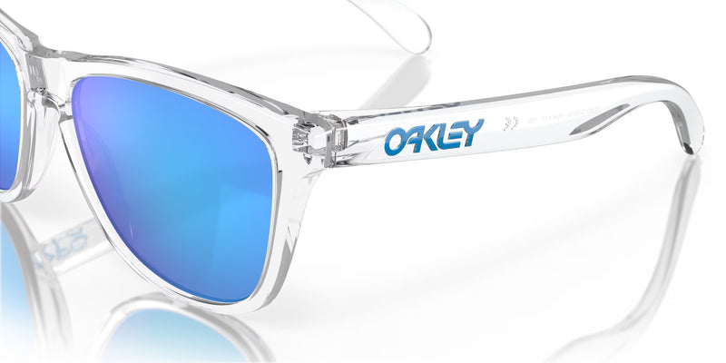 Oakley Frogskins Square Unisex Lifestyle Sunglasses, showcasing their iconic design and versatile frame options.