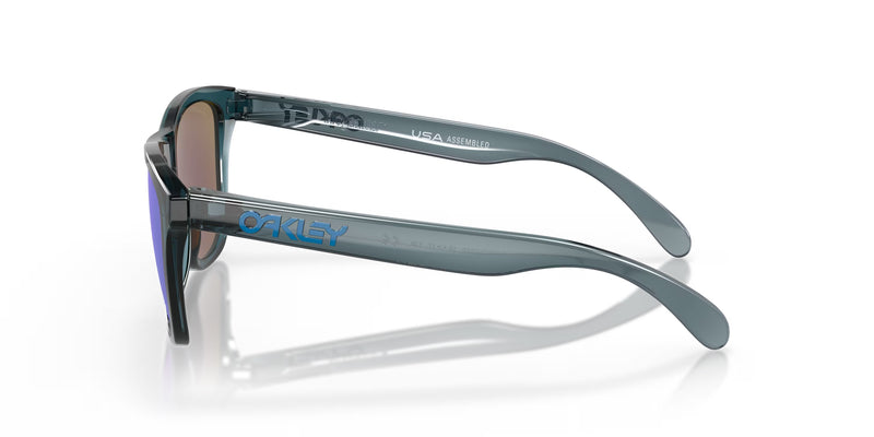 Oakley Frogskins Square Unisex Lifestyle Sunglasses, showcasing their iconic design and versatile frame options.