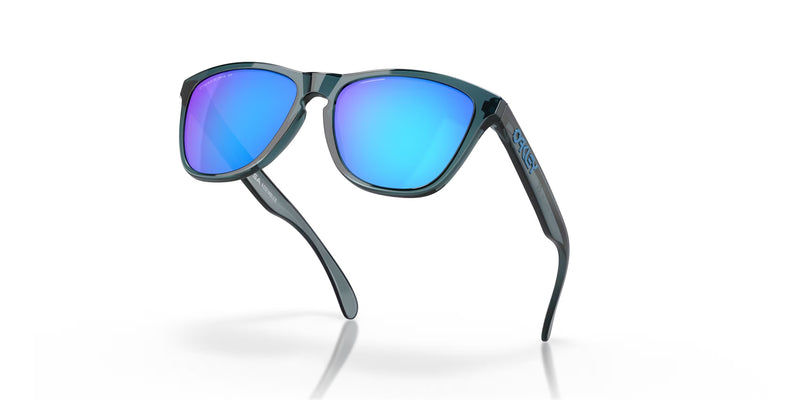 Oakley Frogskins Square Unisex Lifestyle Sunglasses, showcasing their iconic design and versatile frame options.