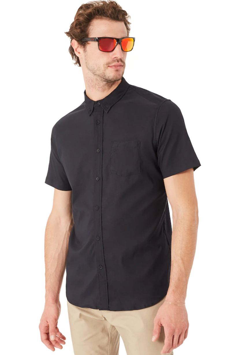 Oakley Ss Solid Woven Men Lifestyle Shirt